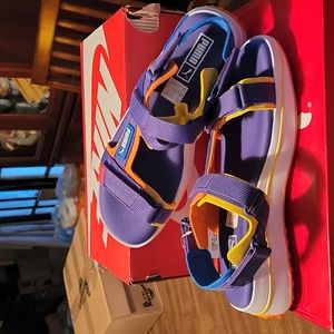 NWT PUMA FUTURE RIDER SANDALS SIZE 8